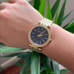 ✨Brand new authentic ✨Michael kors watch